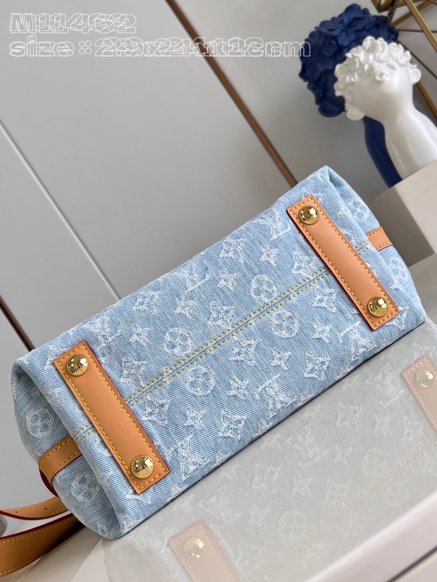 l**is V*t*n carryall pm
