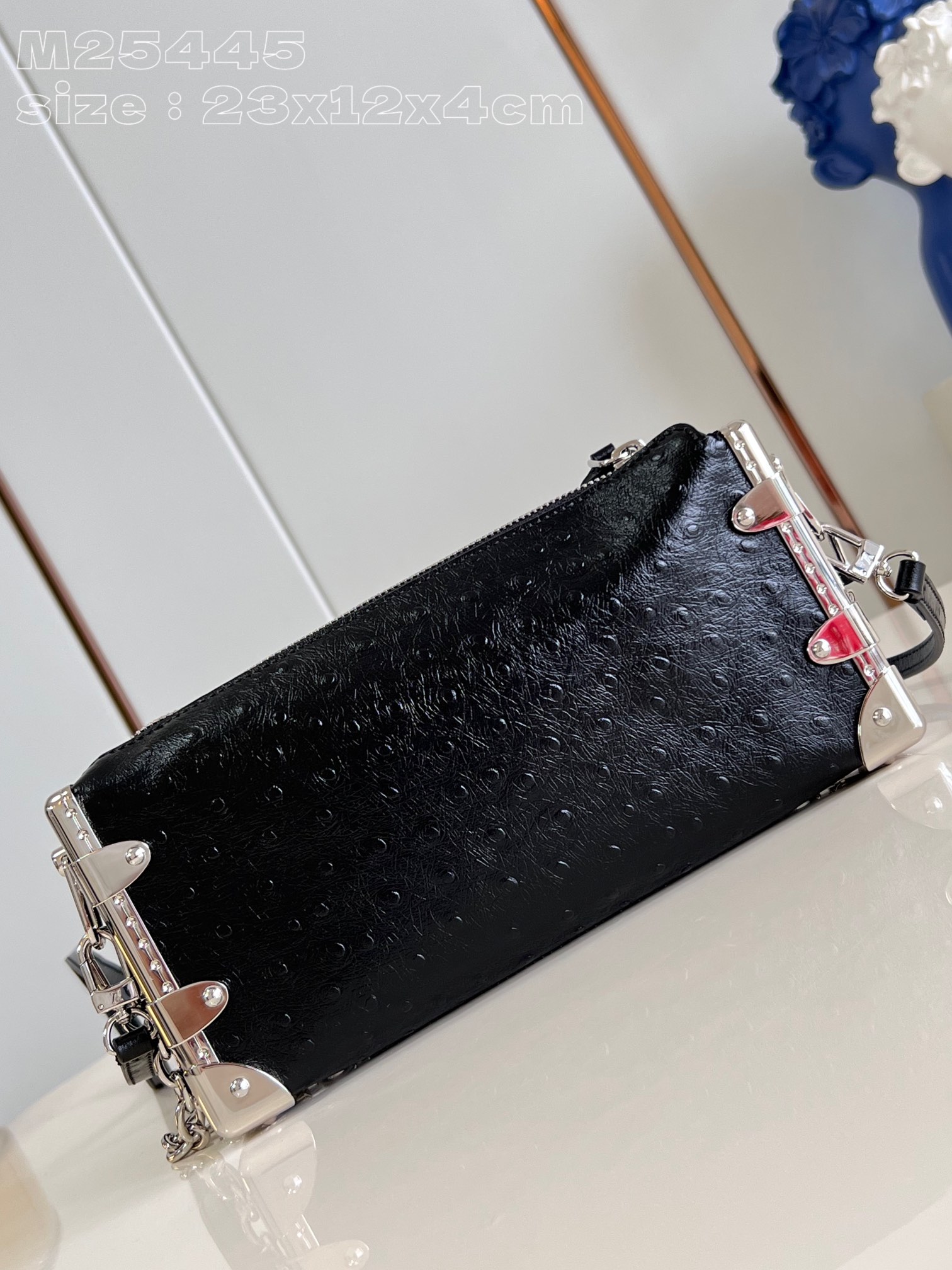 l**is V*t*n slim trunk handbag