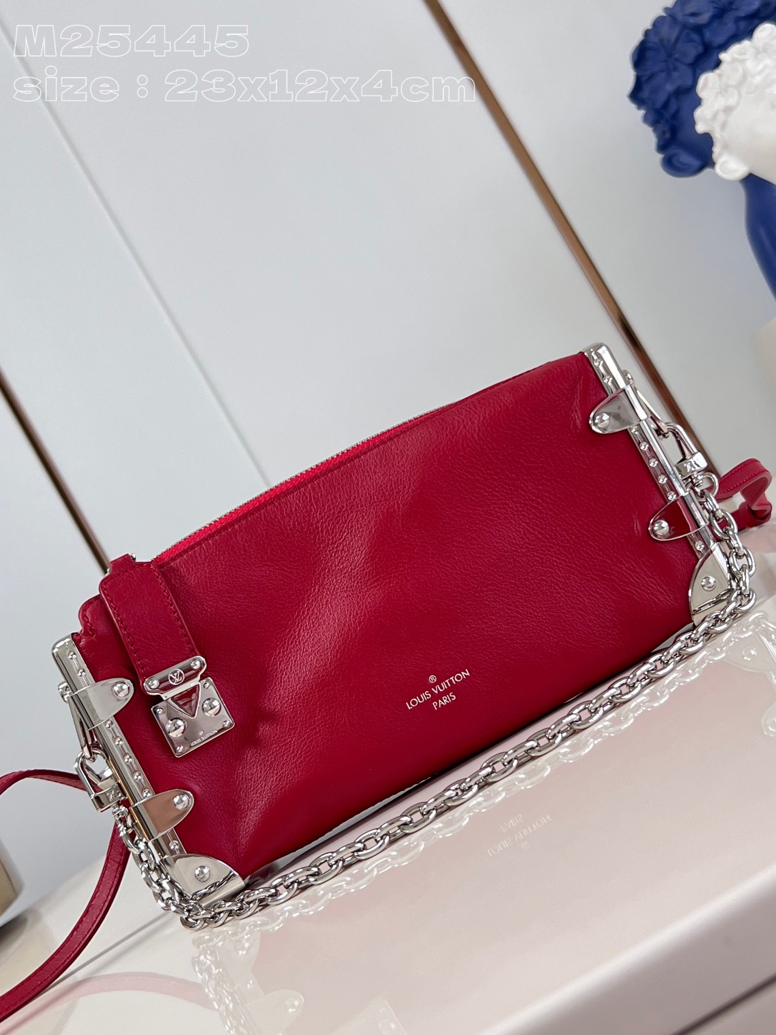 l**is V*t*n slim trunk handbag