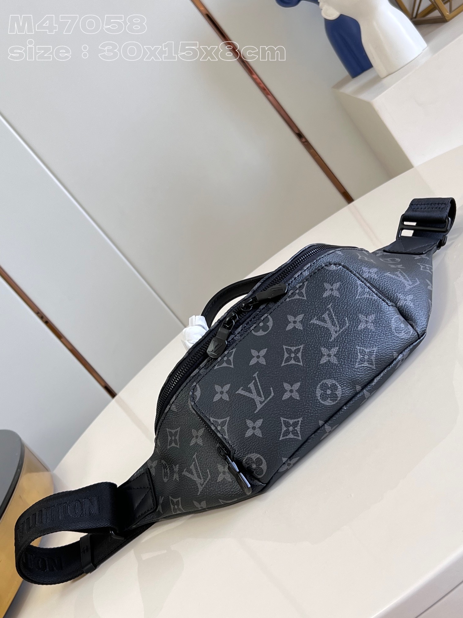 l**is V*t*n rush bumbag