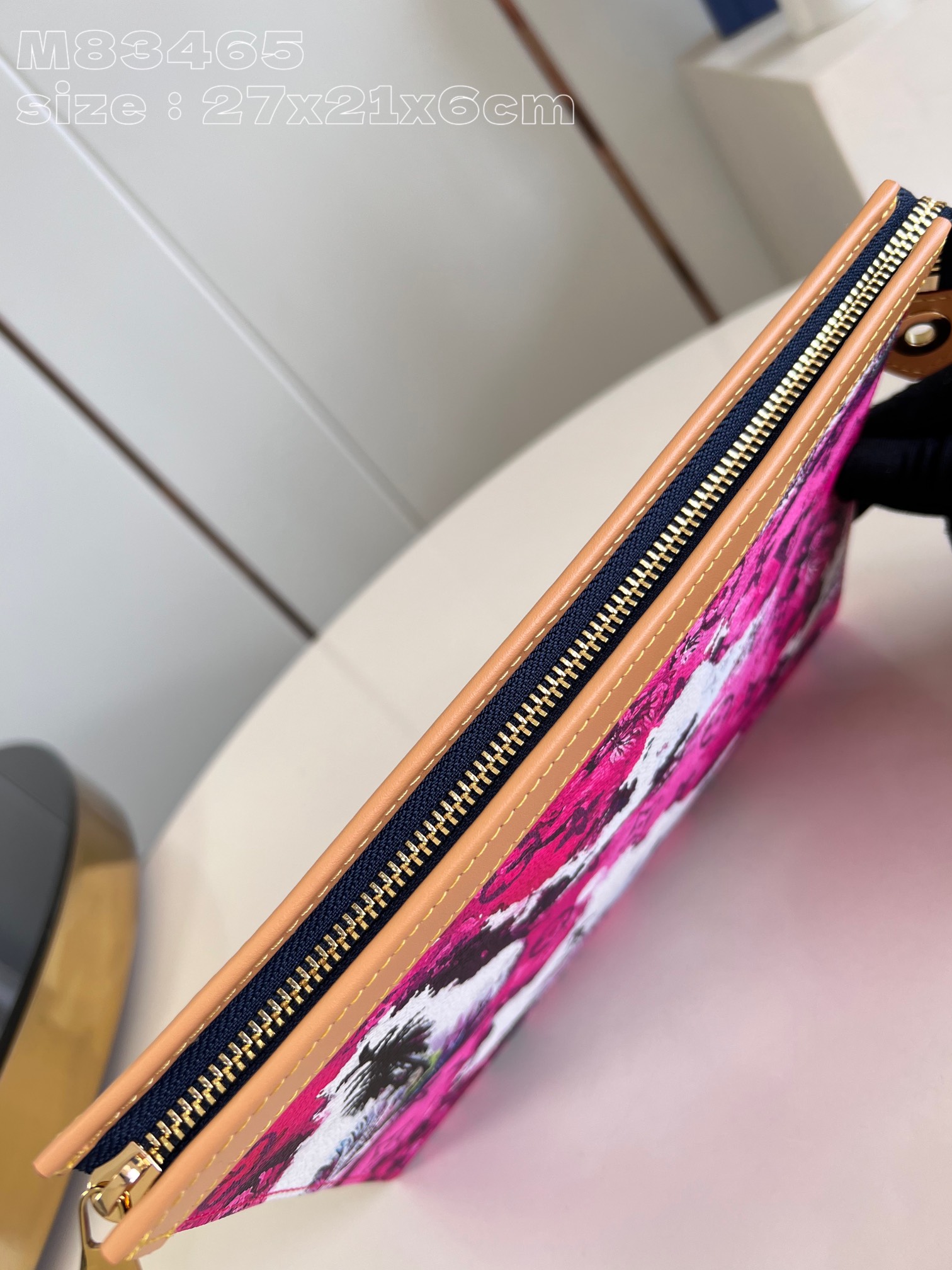 l**is V*t*n pochette voyage  bag