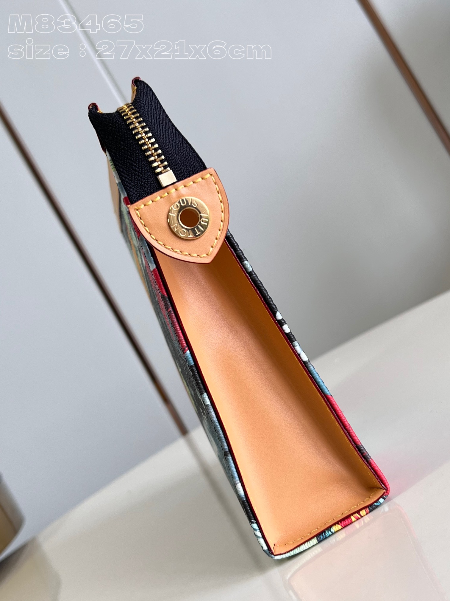 l**is V*t*n pochette voyage  bag
