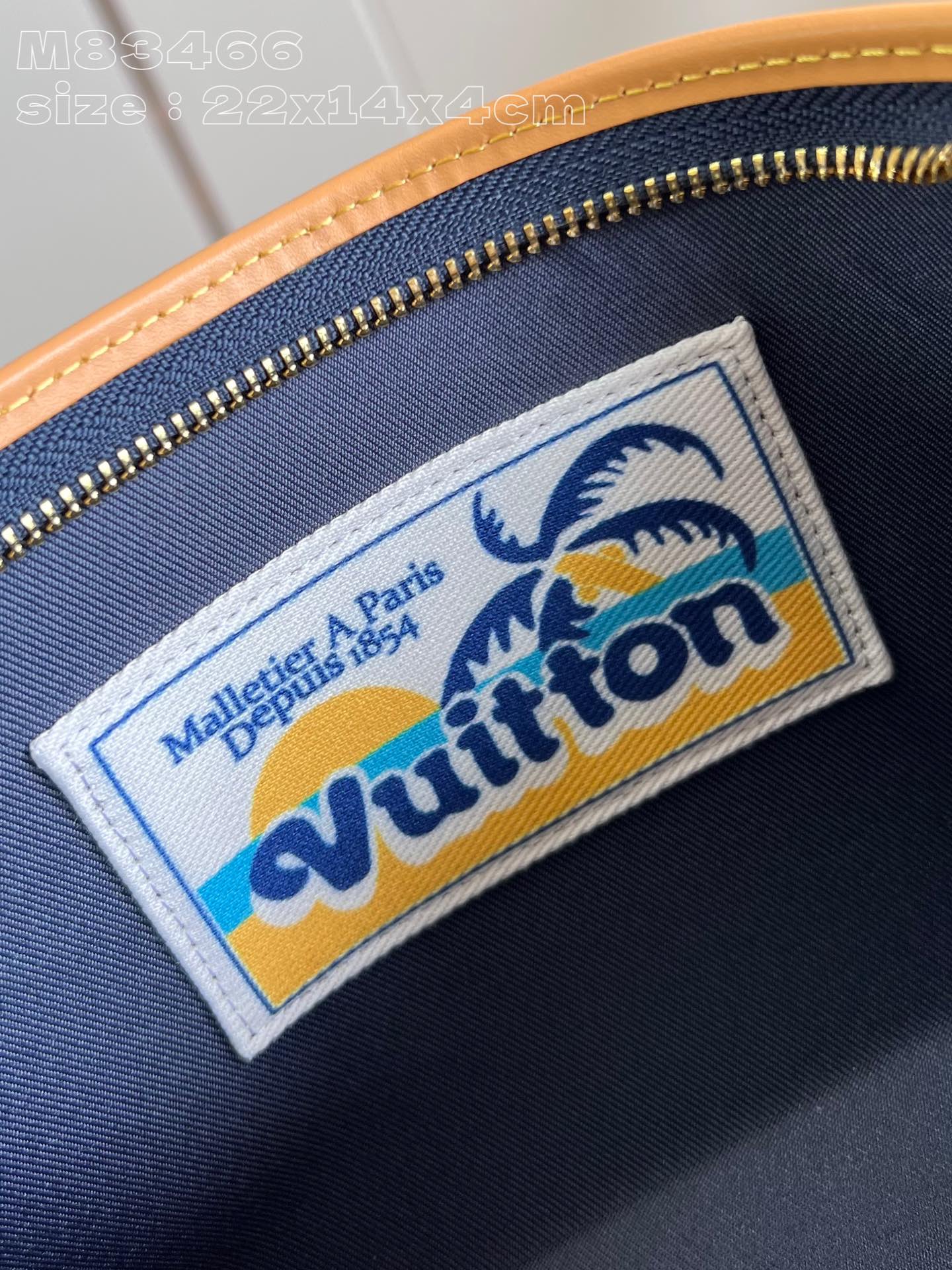 l**is V*t*n gaston wearable wallet