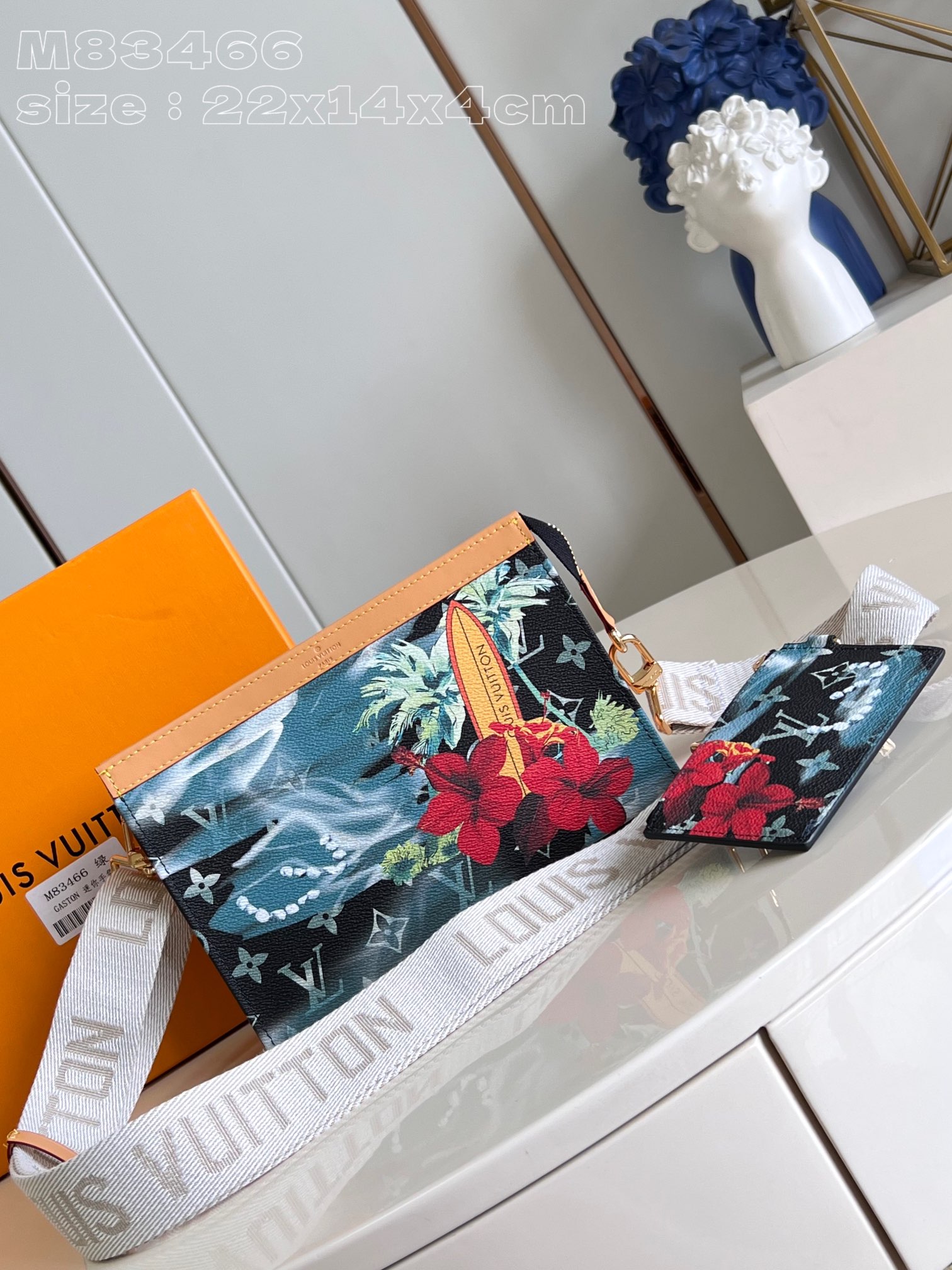 l**is V*t*n gaston wearable wallet