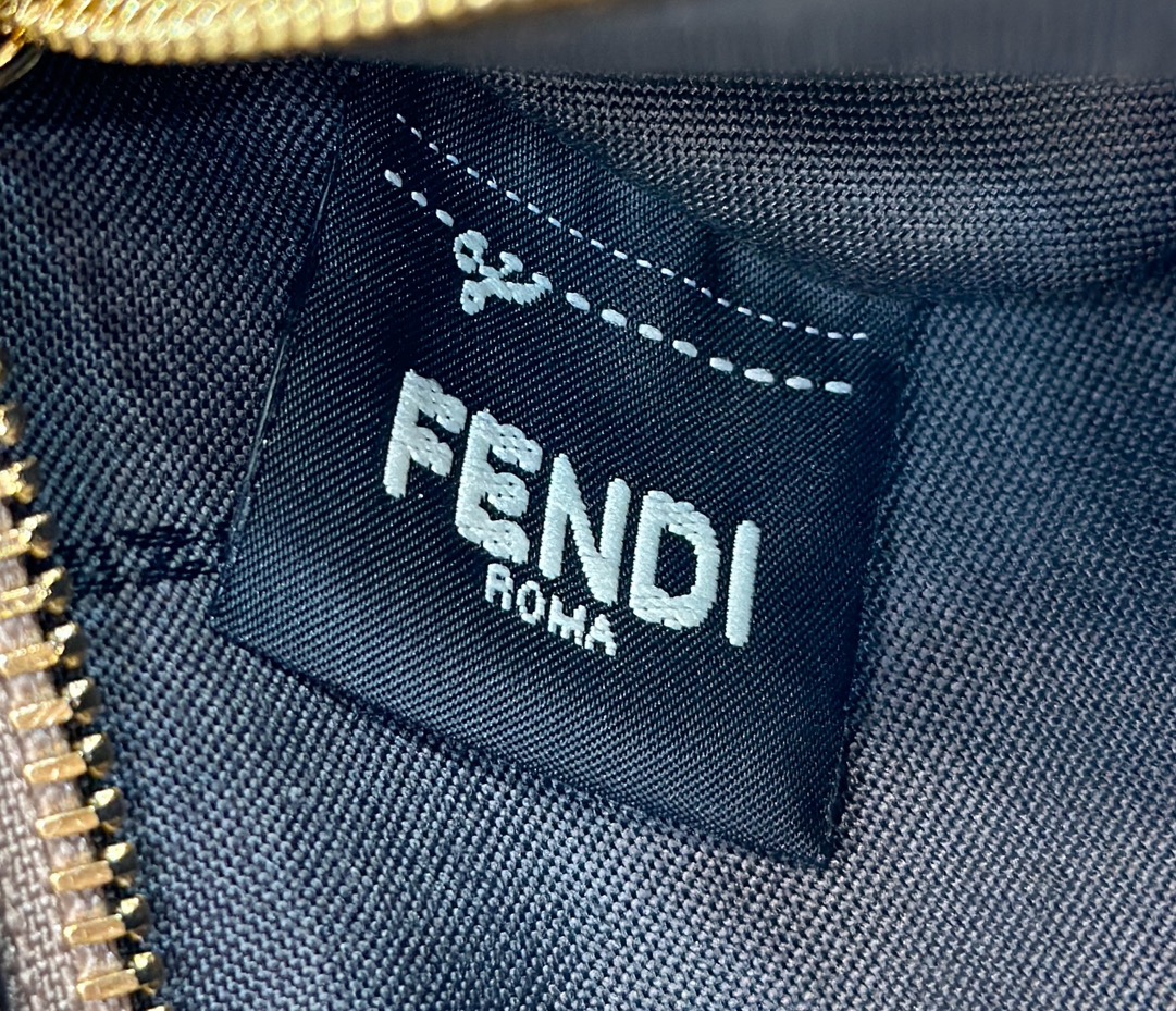 F**di roll tote bag large