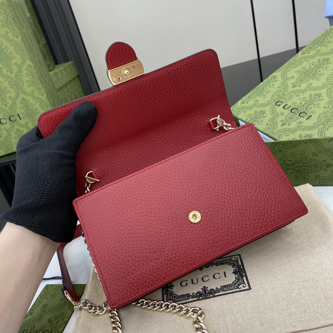 G*u*i interlocking g chain wallet