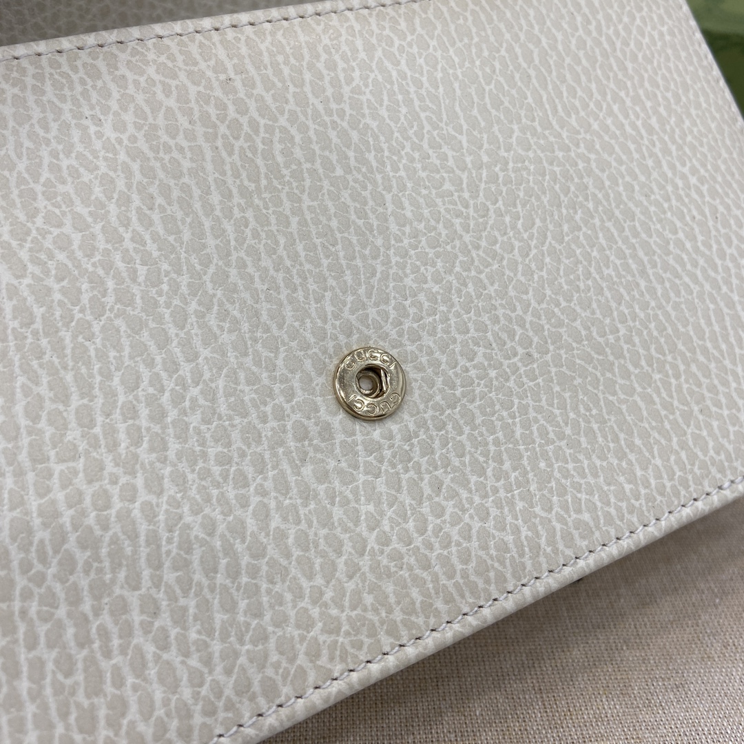 G*u*i interlocking g chain wallet