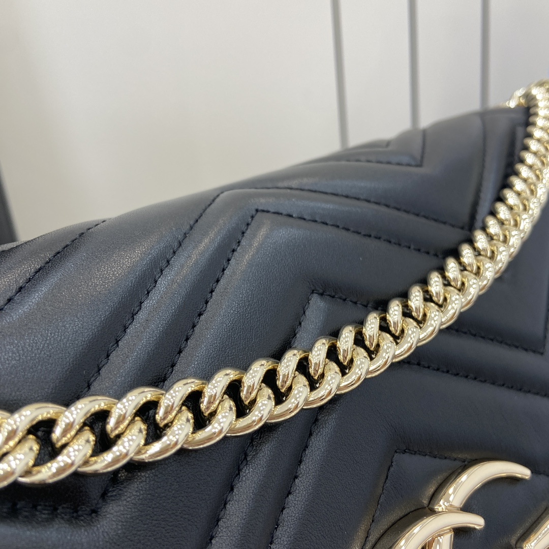 G*u*i gg marmont large shoulder bag