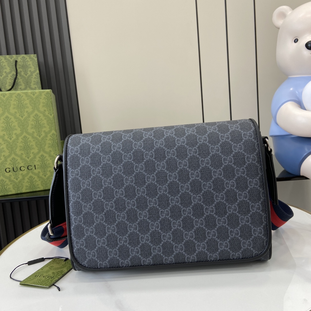 G*u*i gg cross-body bag
