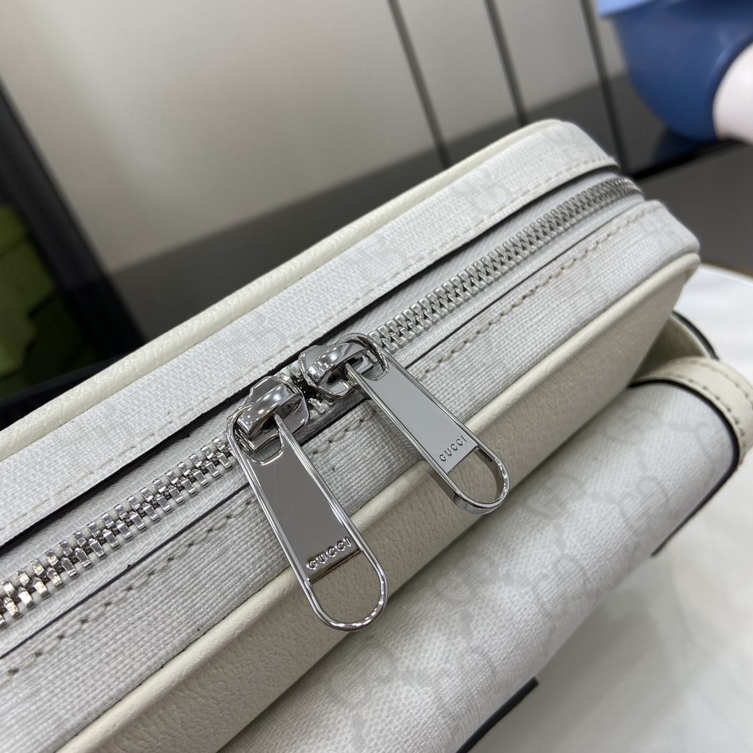 G*u*i small gg crossbody bag with tag