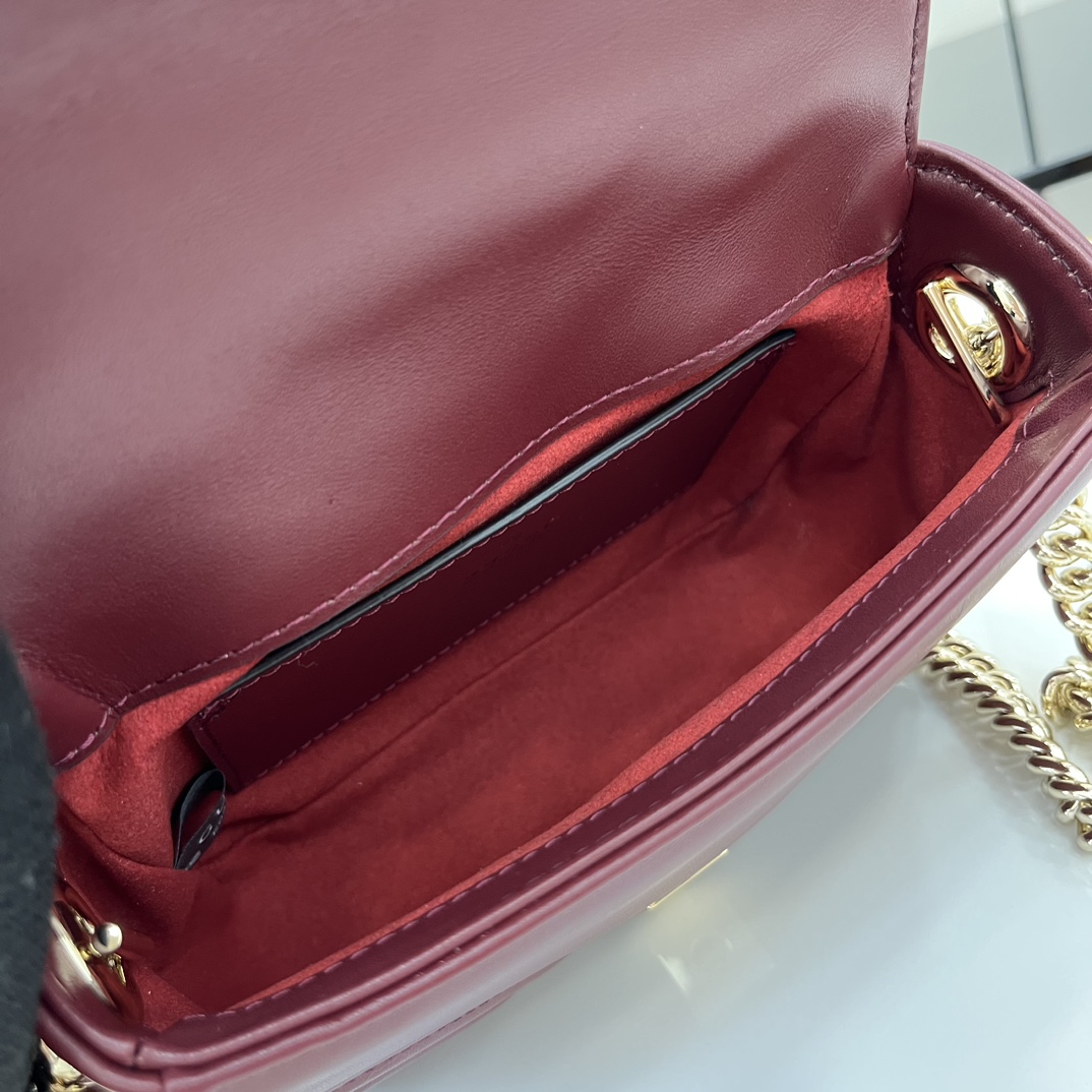 G*u*i gg marmont mini top handle bag