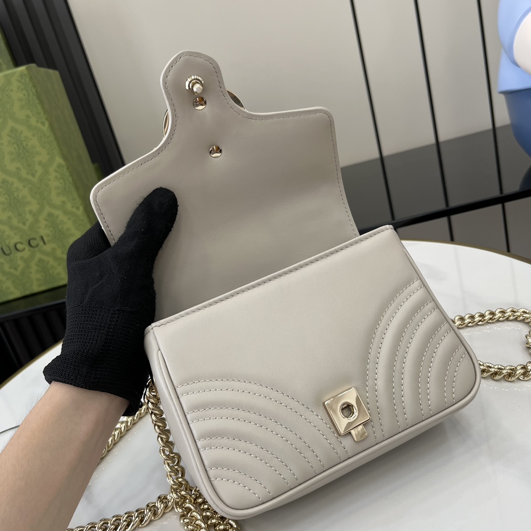 G*u*i gg marmont mini top handle bag
