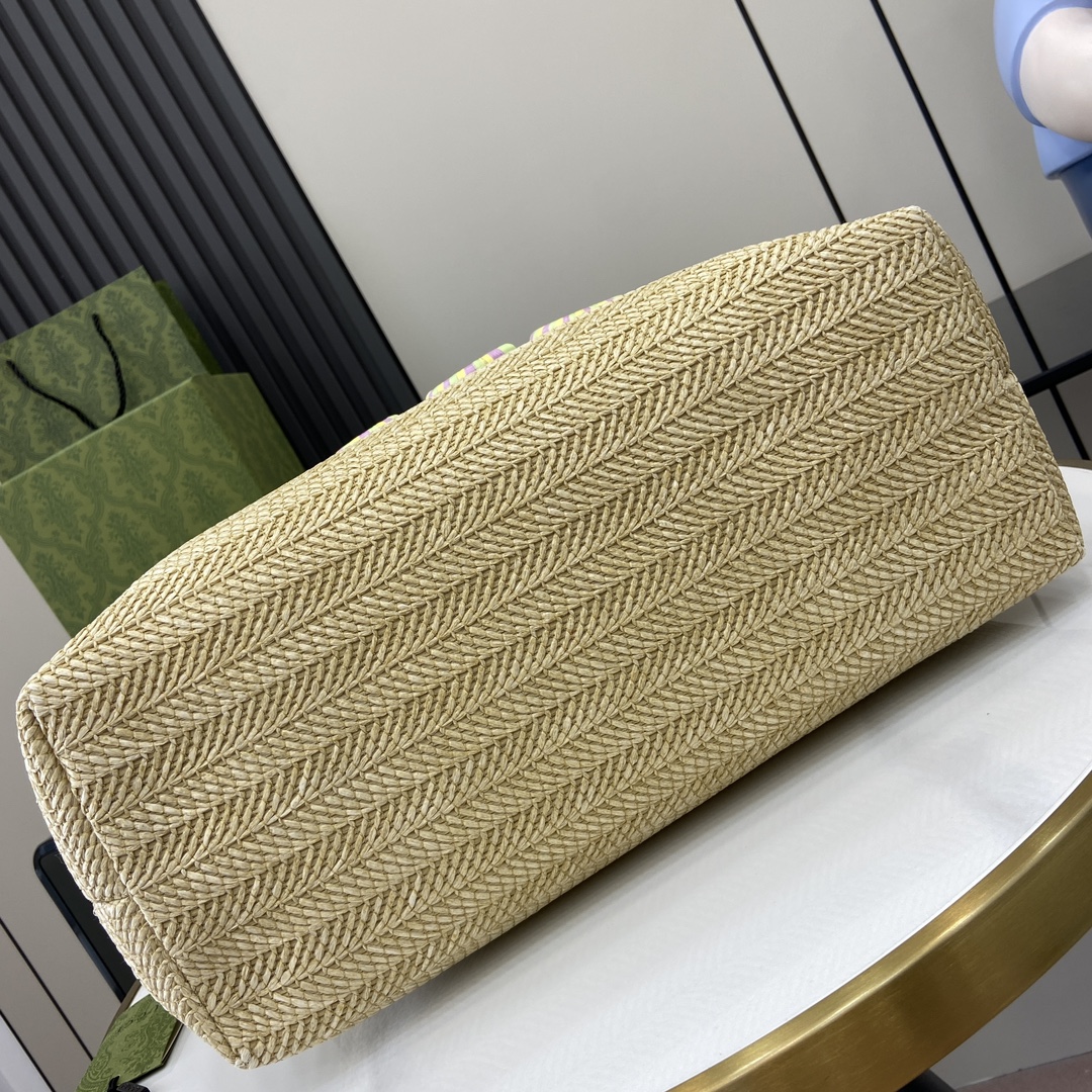 G*u*i medium straw-effect tote