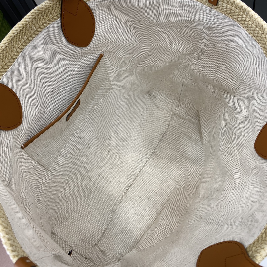G*u*i medium straw-effect tote