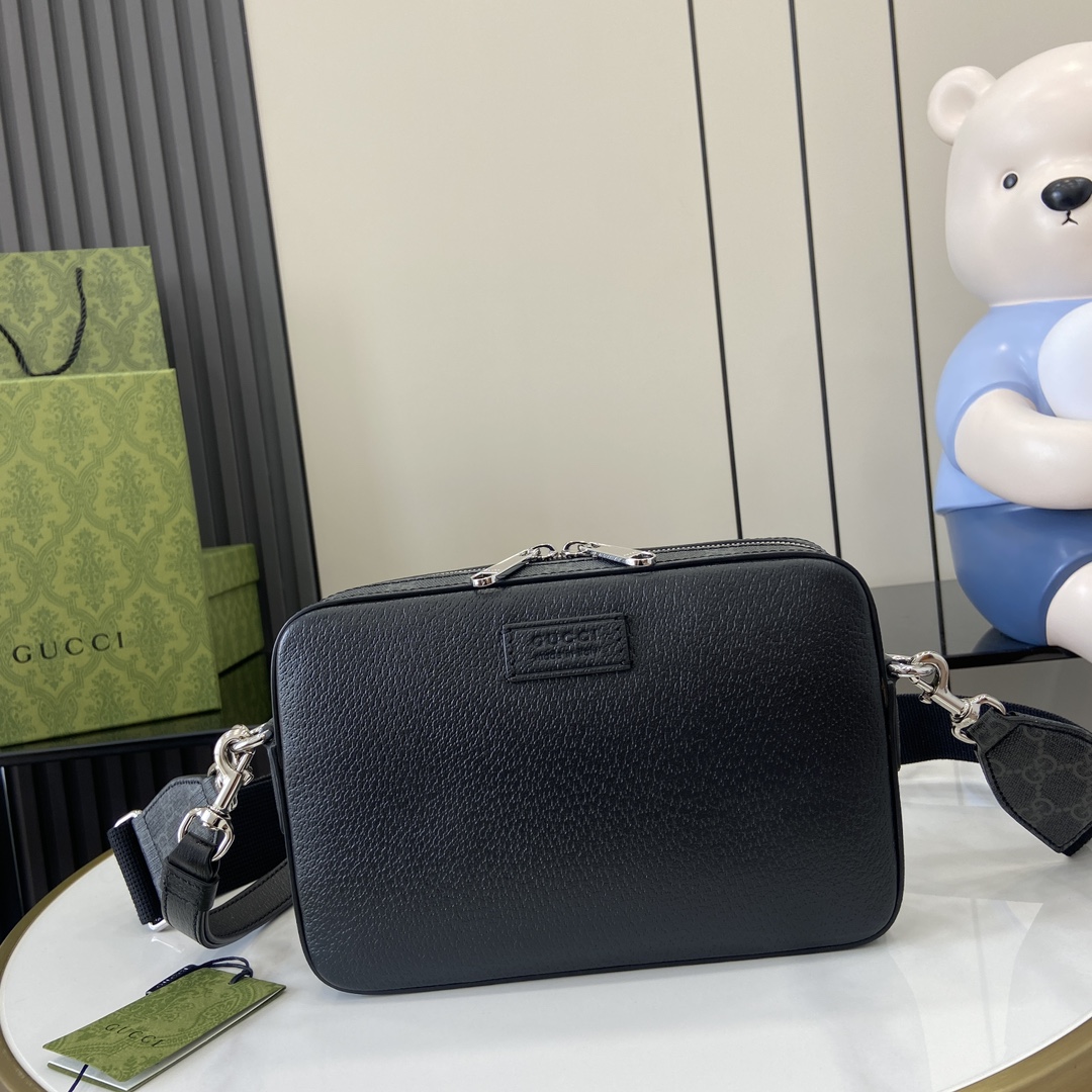G*u*i small gg crossbody bag with tag