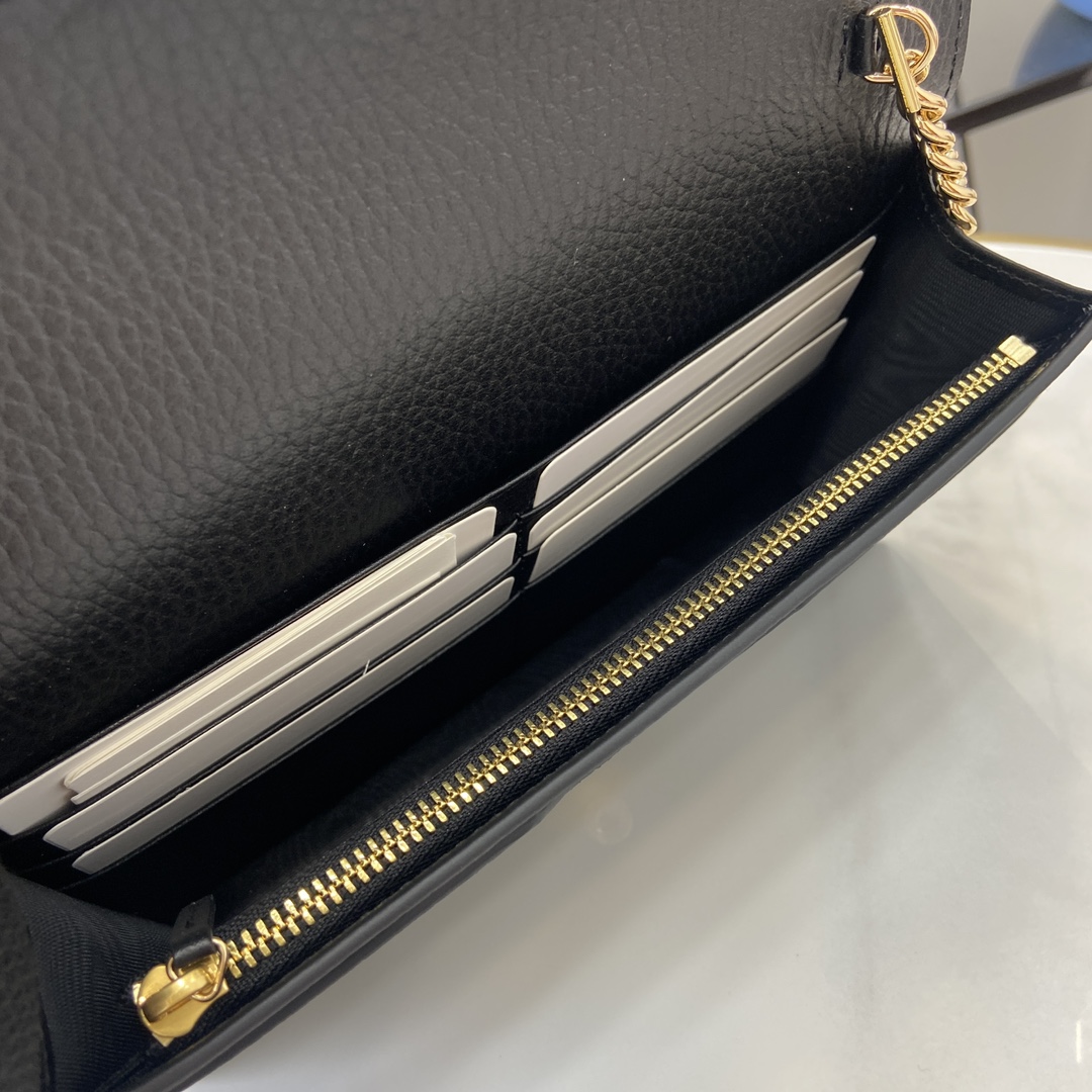 G*u*i gg marmont leather mini chain bag