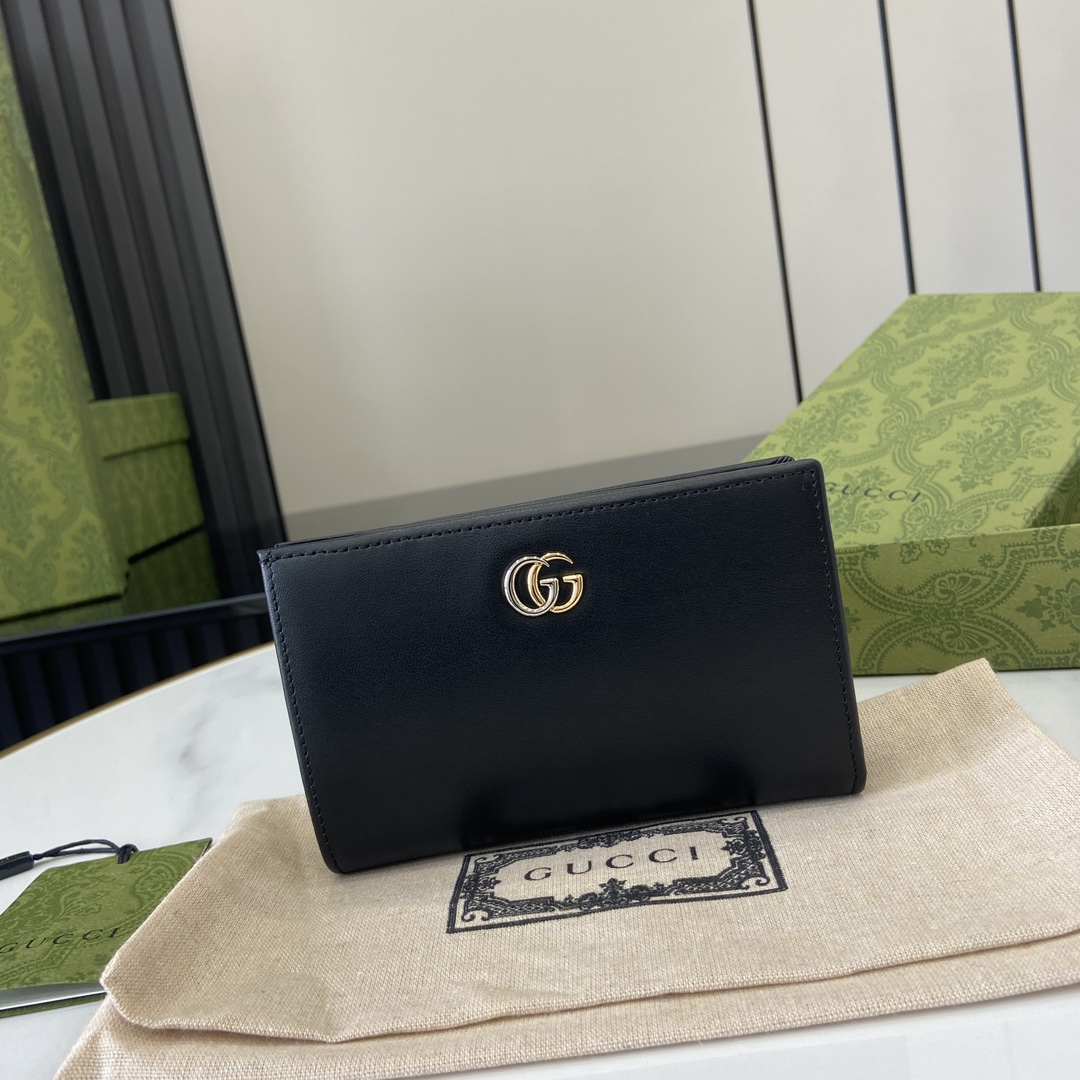 G*u*i gg marmont wallet