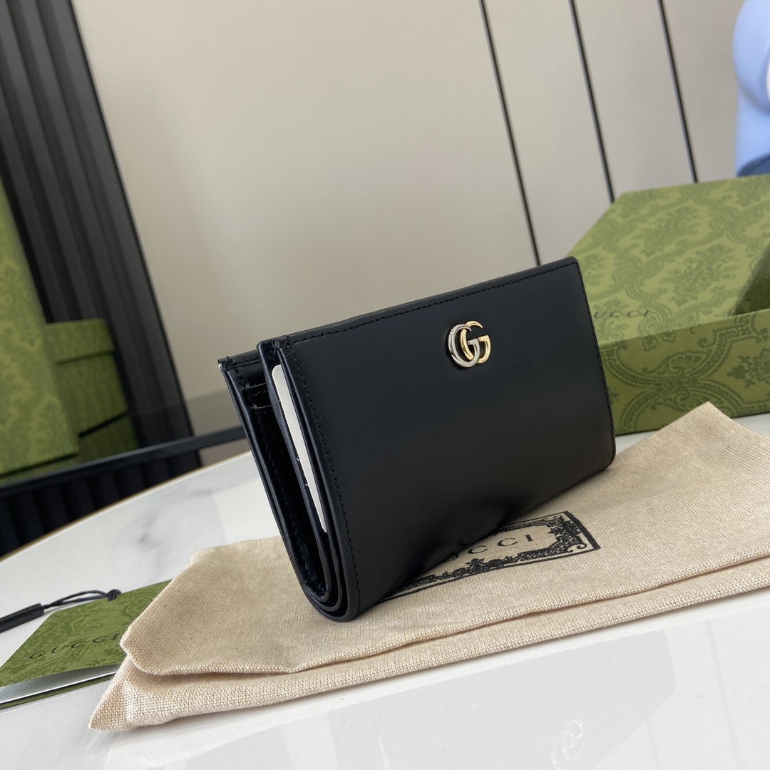 G*u*i gg marmont wallet