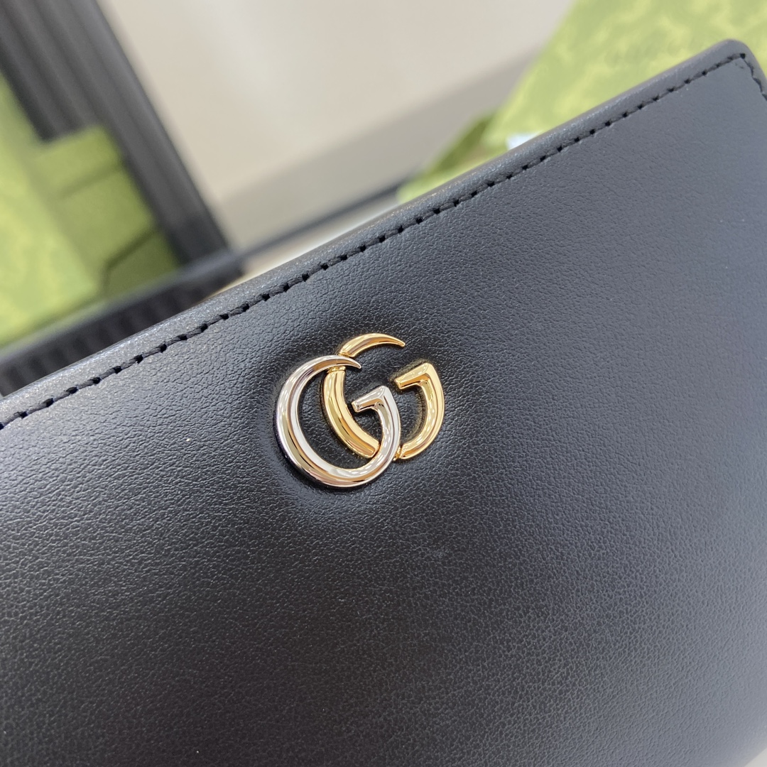 G*u*i gg marmont wallet