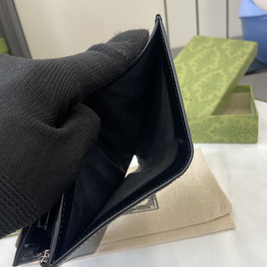 G*u*i gg marmont wallet