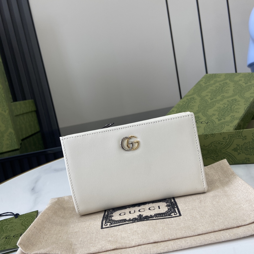 G*u*i gg marmont wallet