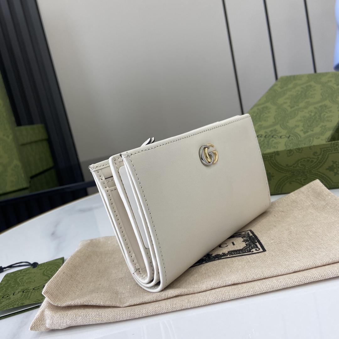 G*u*i gg marmont wallet