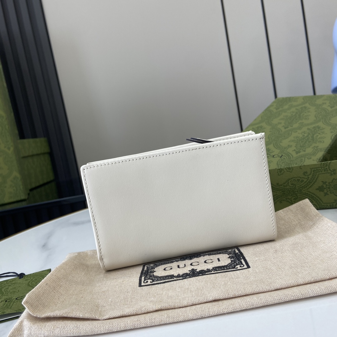 G*u*i gg marmont wallet