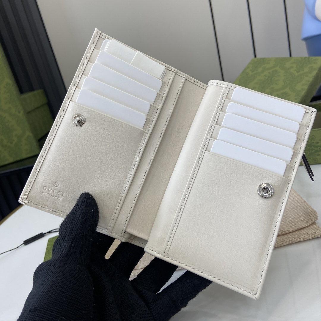 G*u*i gg marmont wallet