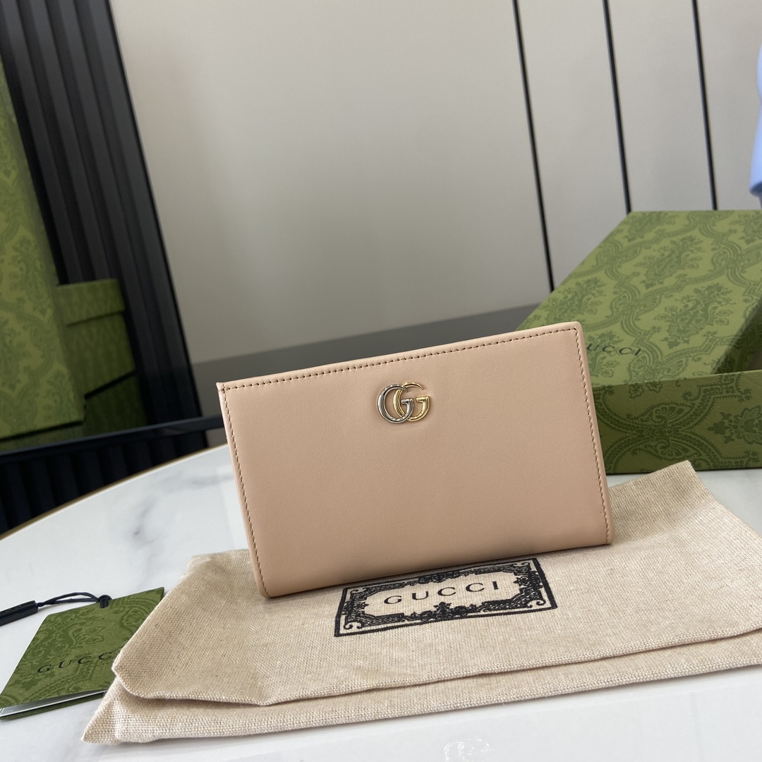 G*u*i gg marmont wallet