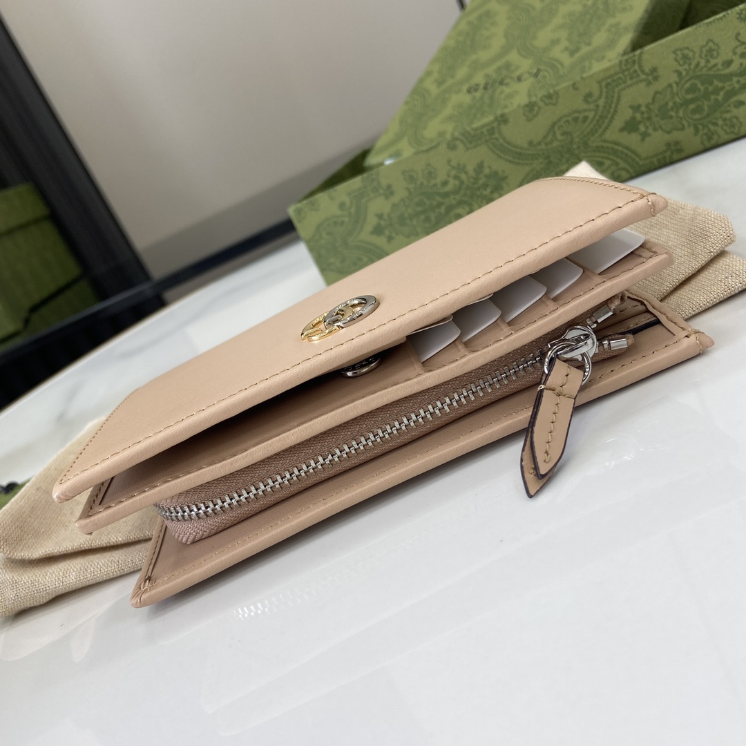 G*u*i gg marmont wallet