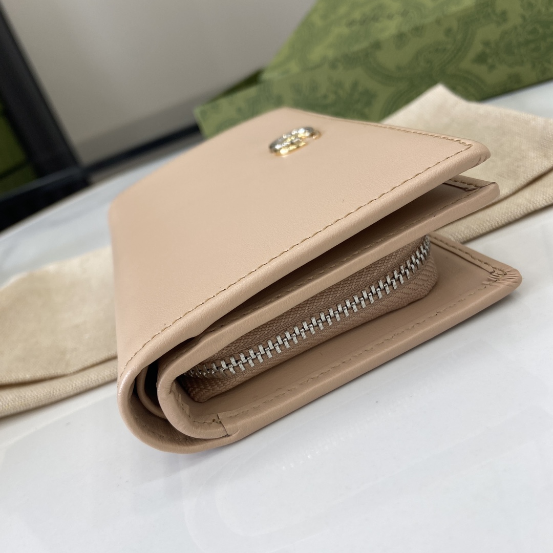 G*u*i gg marmont wallet