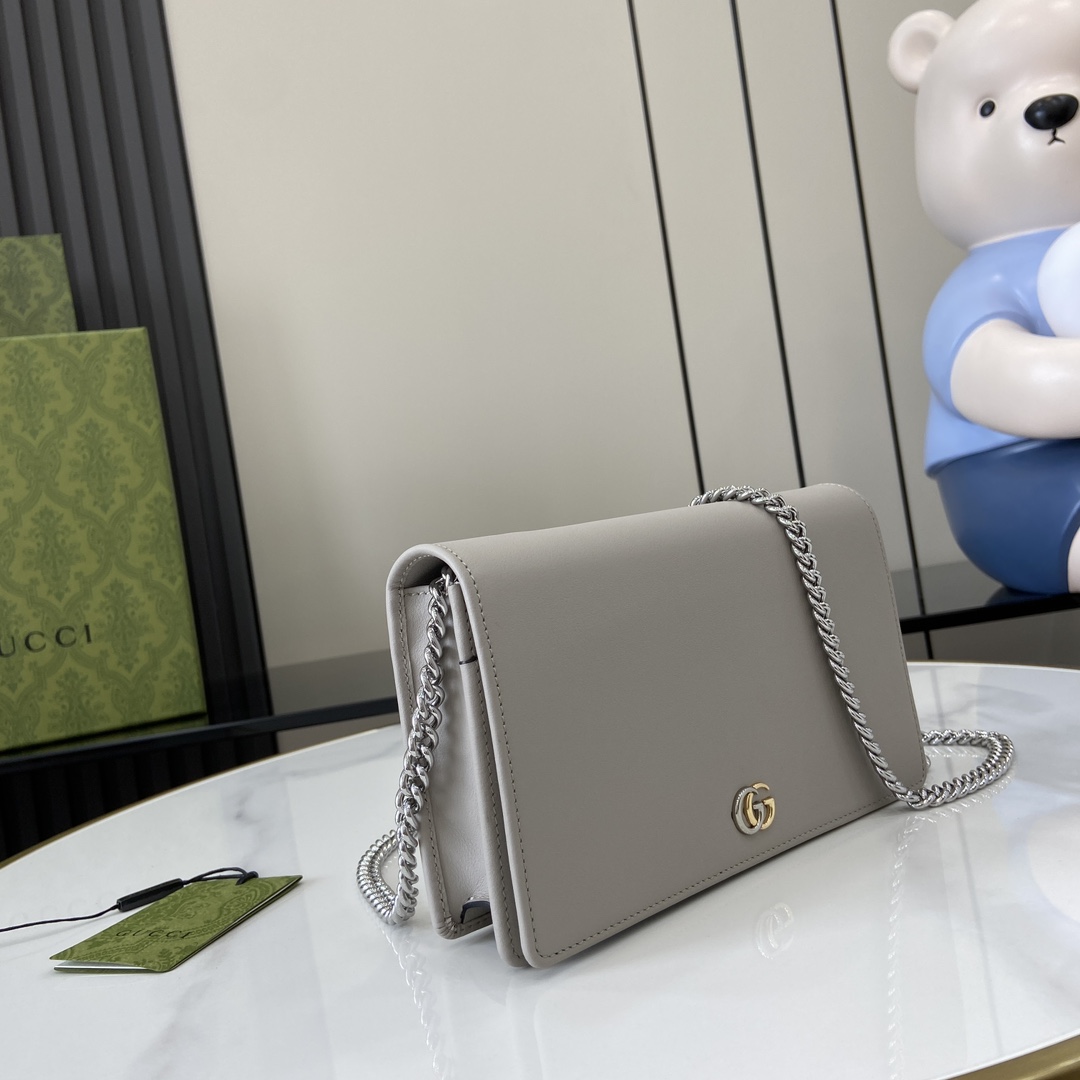 G*u*i gg marmont chain wallet
