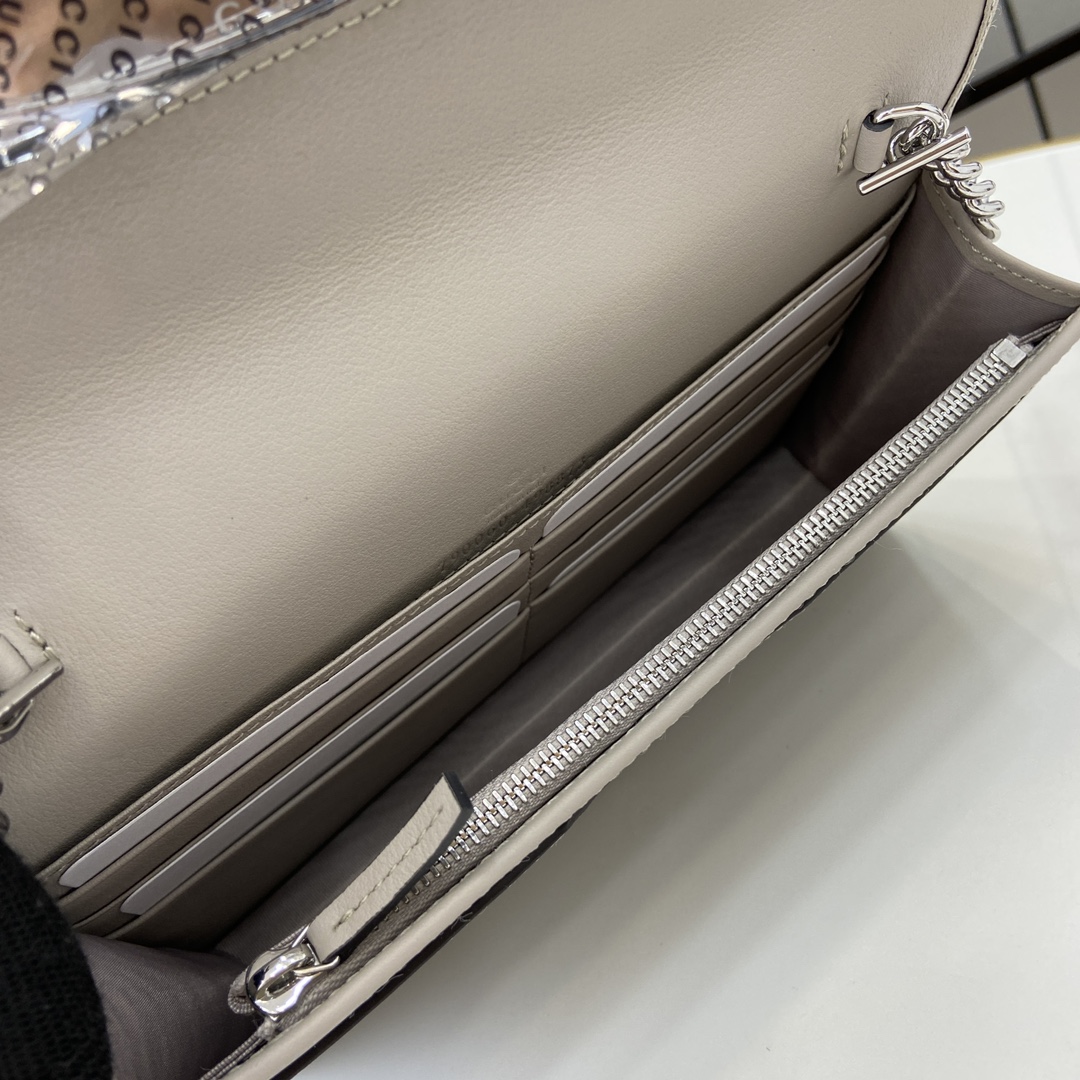 G*u*i gg marmont chain wallet