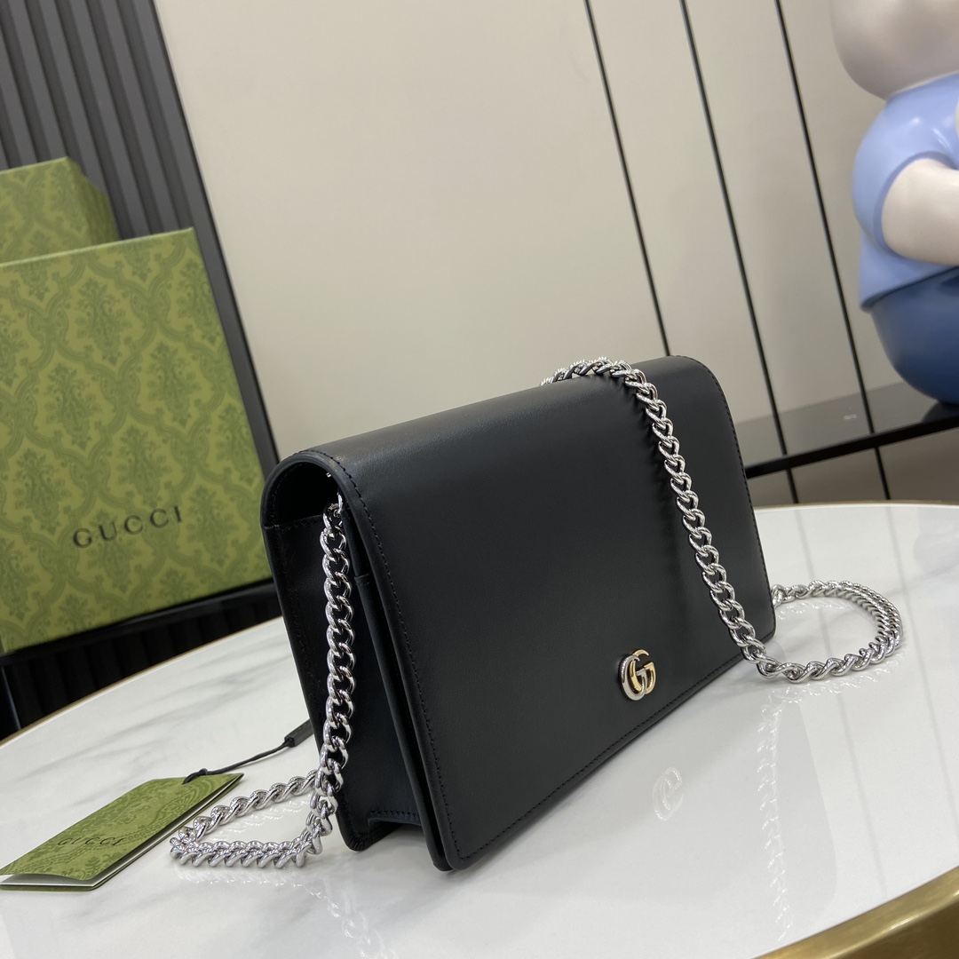 G*u*i gg marmont chain wallet