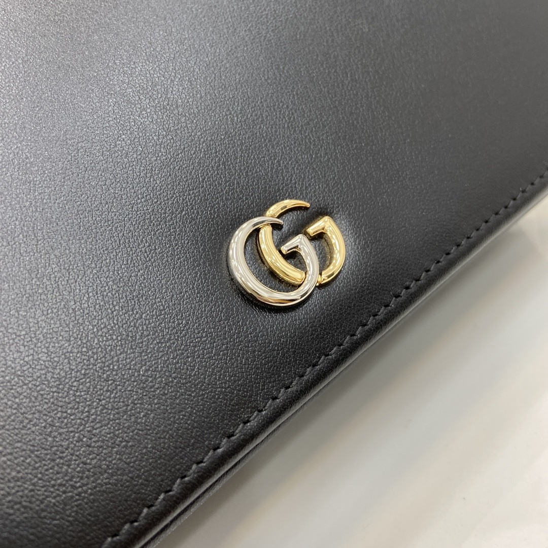 G*u*i gg marmont chain wallet
