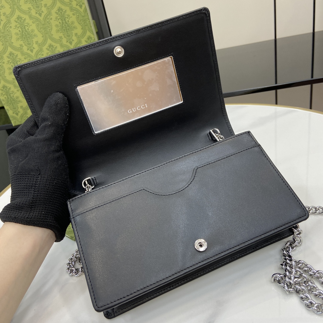 G*u*i gg marmont chain wallet