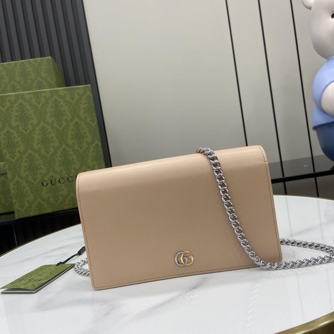 G*u*i gg marmont chain wallet