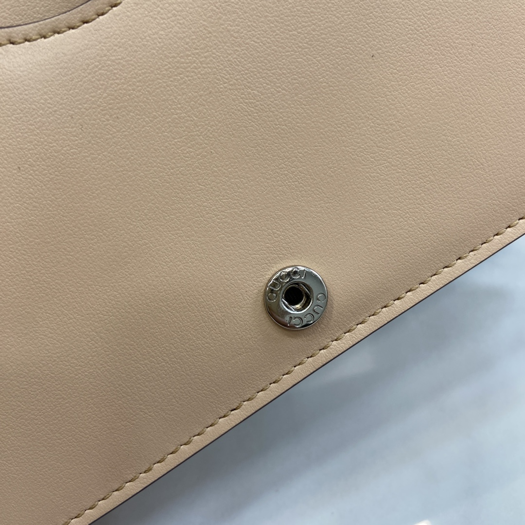 G*u*i gg marmont chain wallet