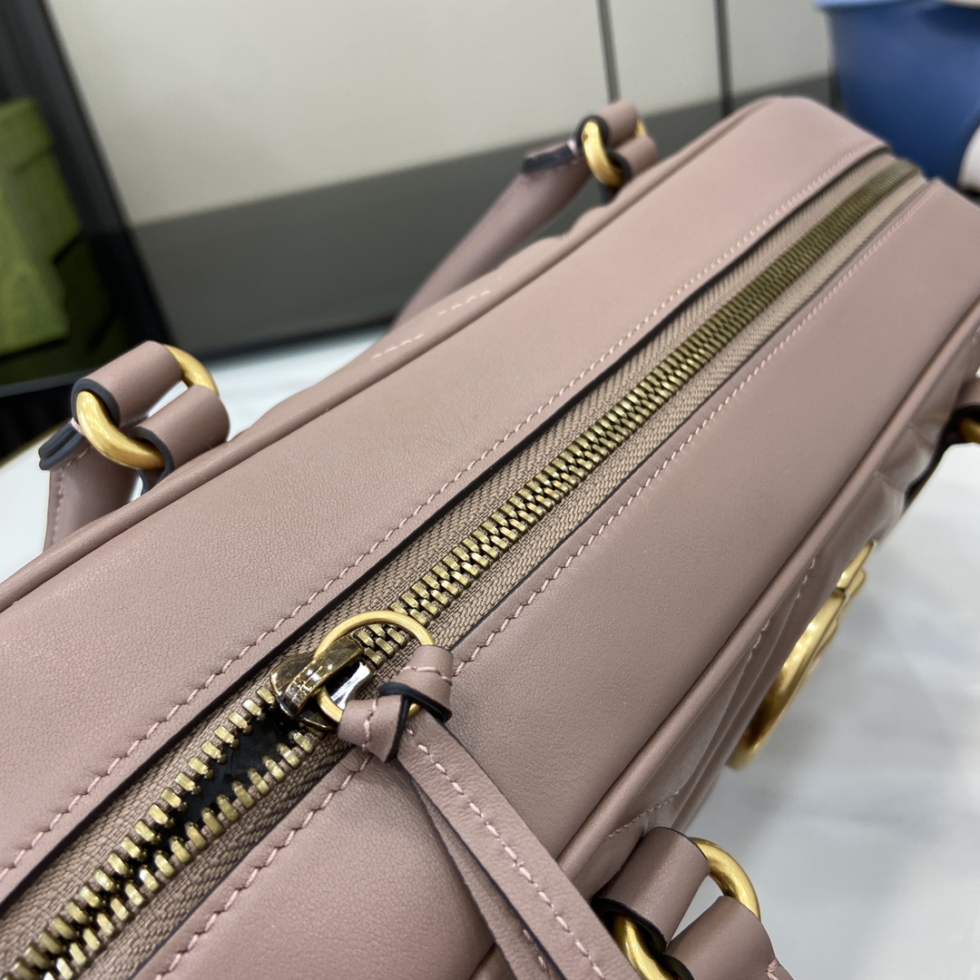 G*u*i gg marmont medium top handle bag