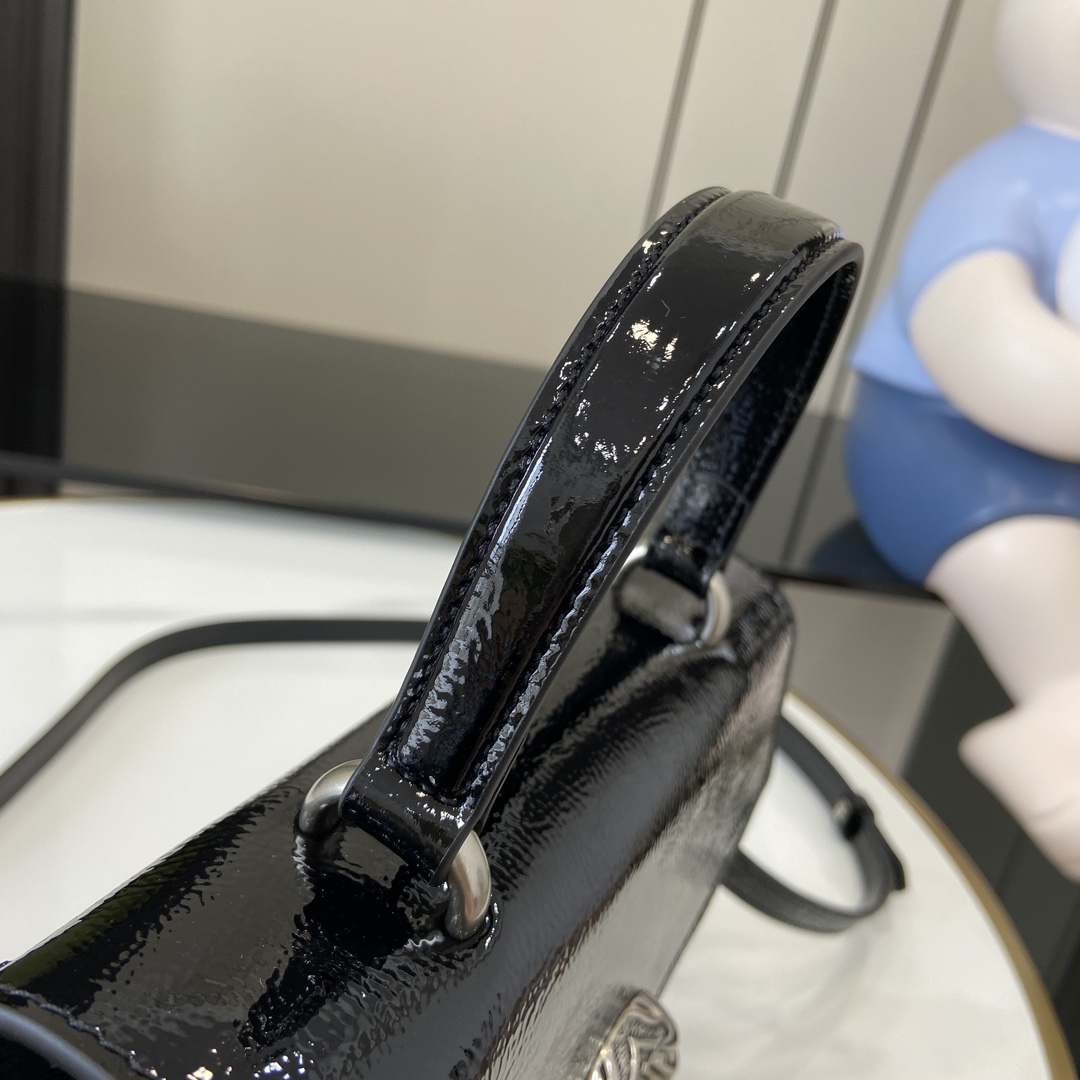 G*u*i dionysus small top handle bag