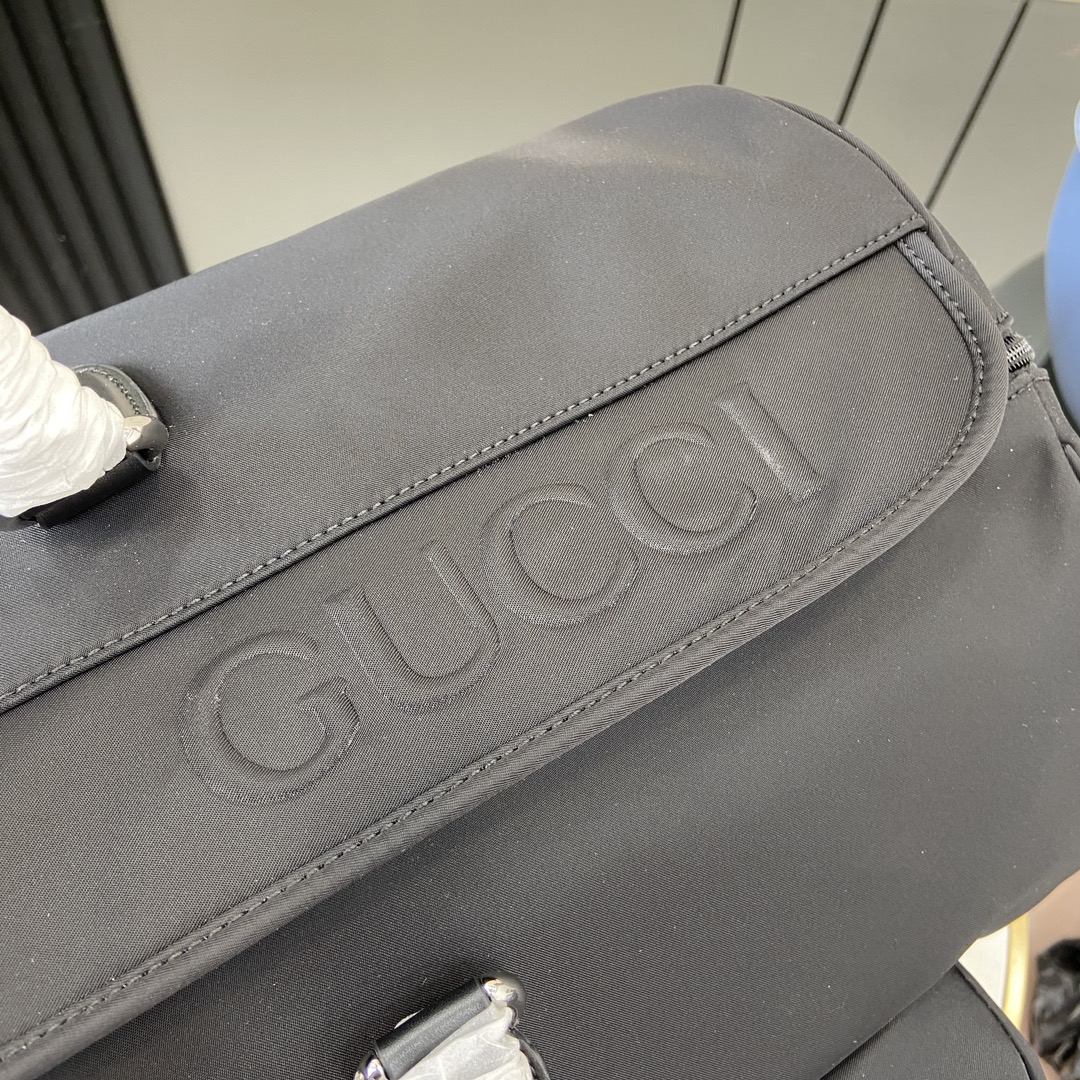 G*u*i large duffle bag in black nylon