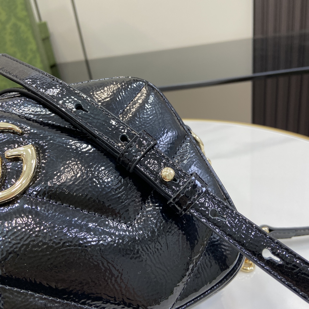 G*u*i gg marmont small shoulder bag