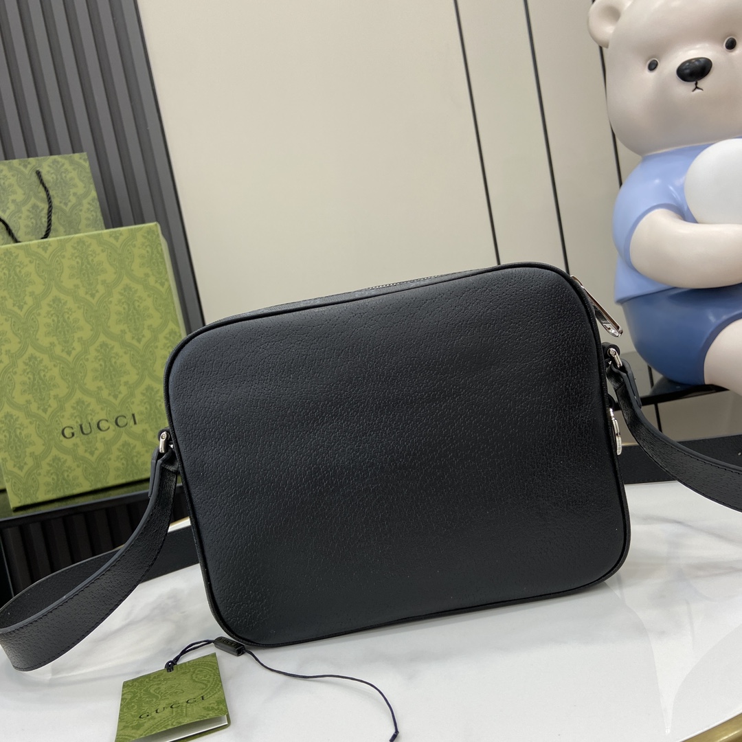 G*u*i small gg crossbody bag with tag