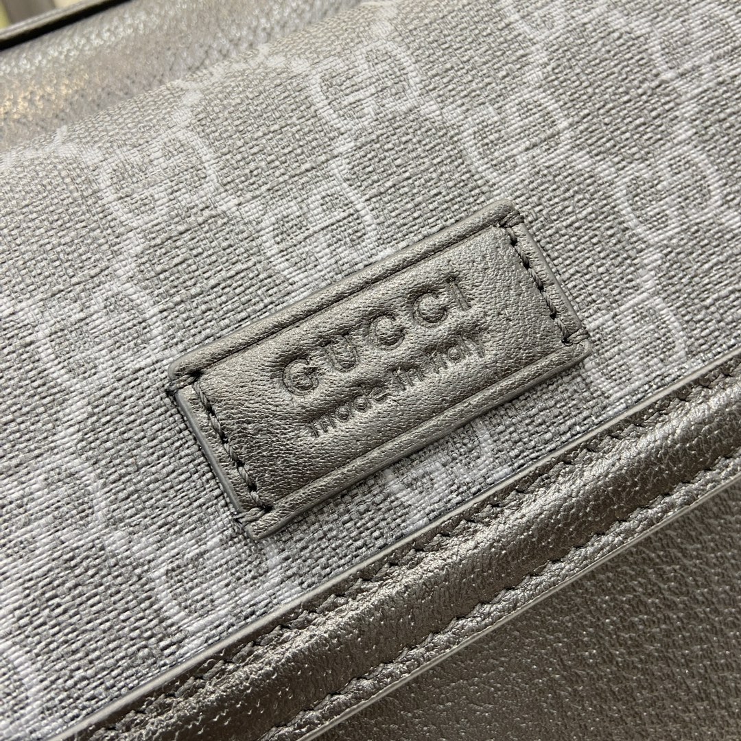G*u*i small gg crossbody bag with tag