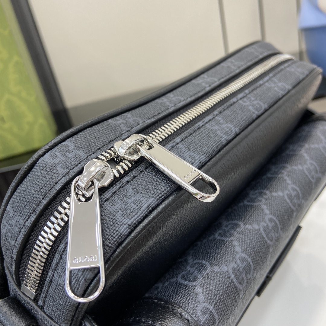 G*u*i small gg crossbody bag with tag