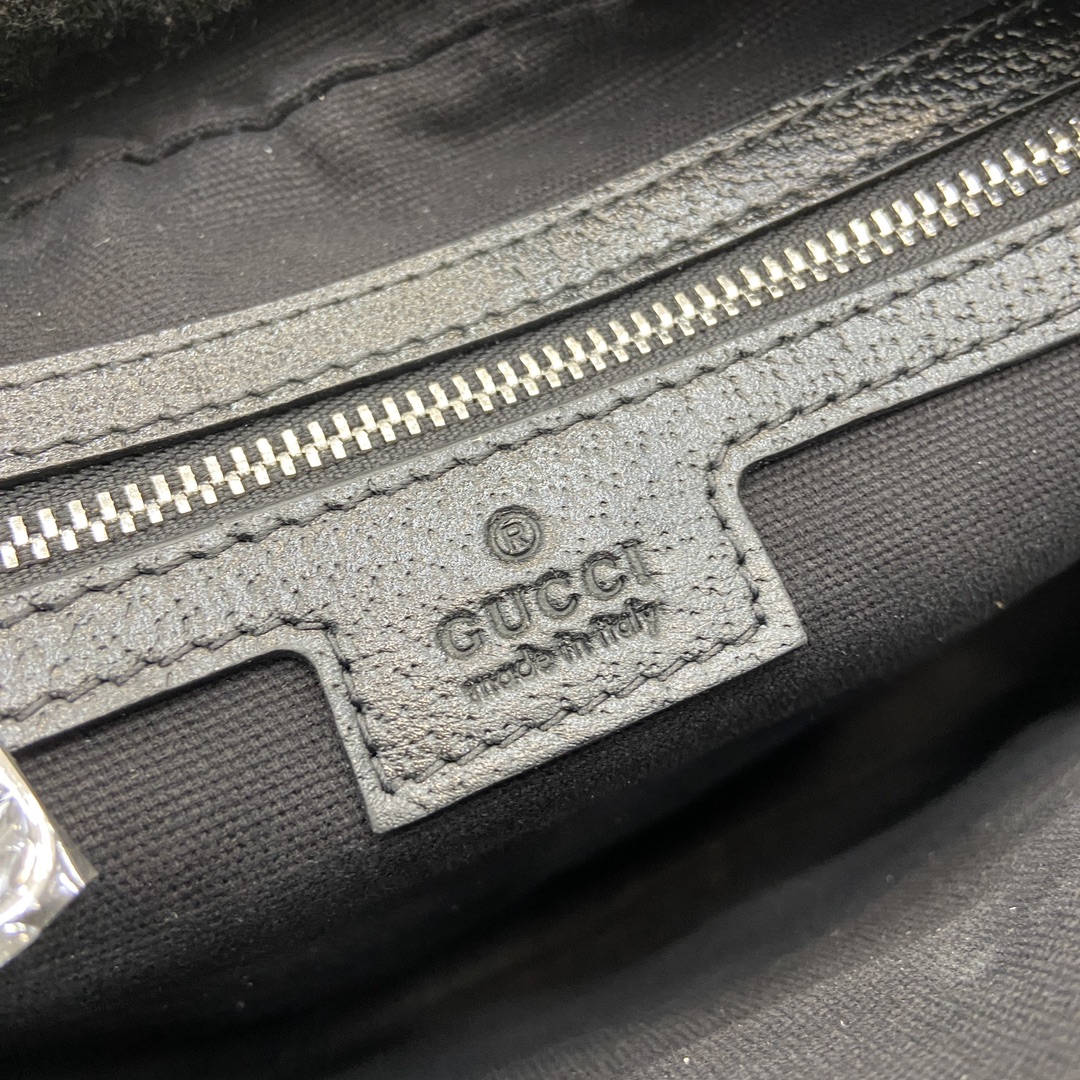 G*u*i small gg crossbody bag with tag
