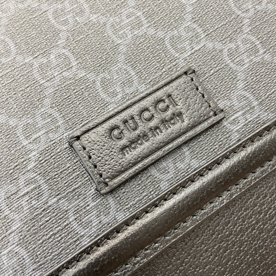 G*u*i medium gg crossbody bag with tag