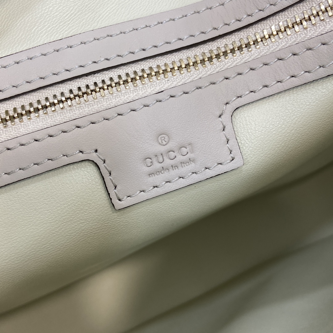 G*u*i G*u*i jackie medium shoulder bag