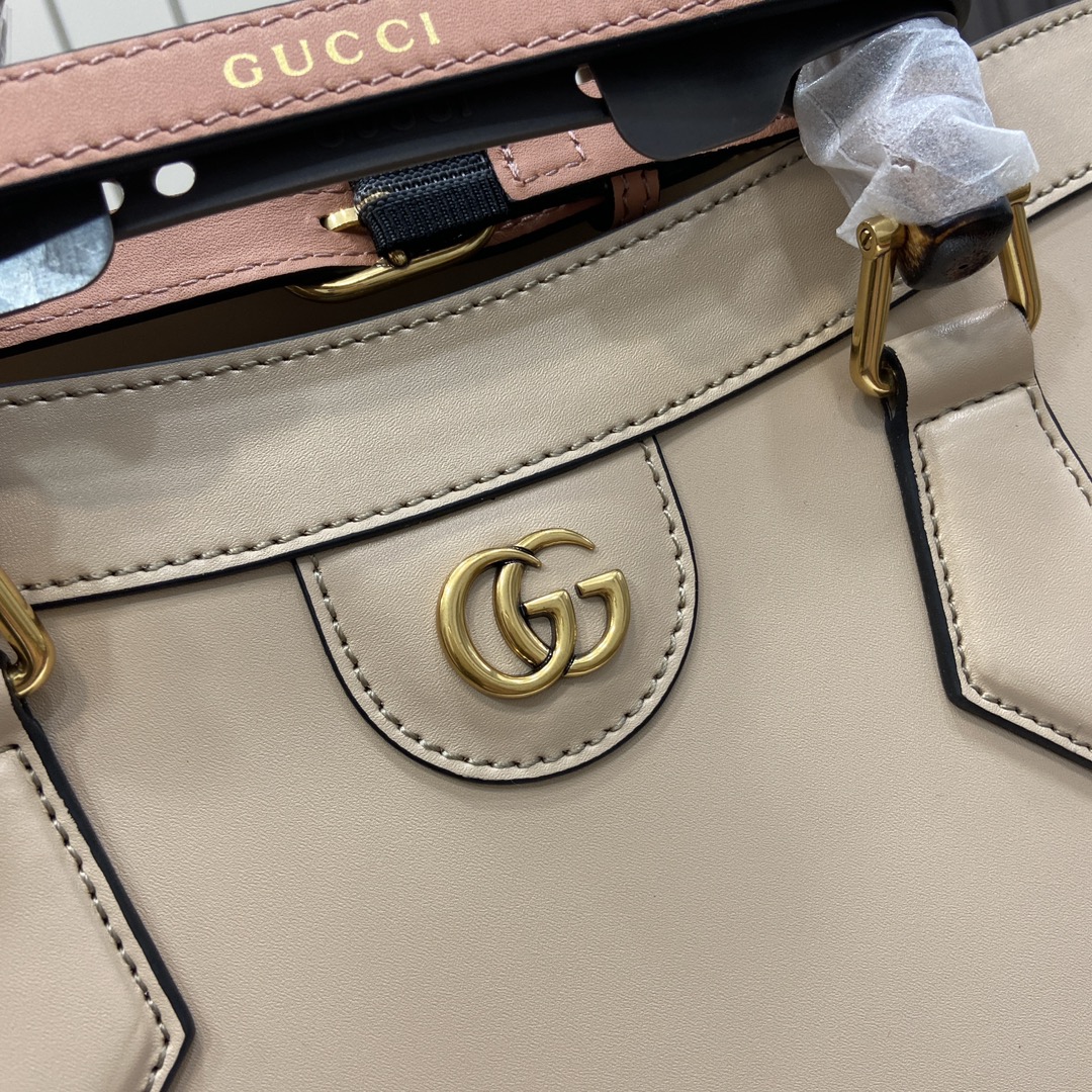 G*u*i diana medium tote bag