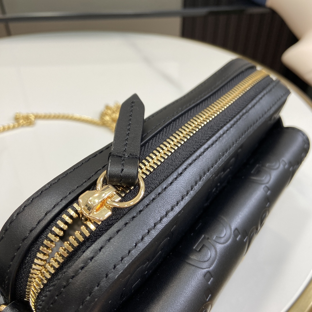 g*u*i gg S*per mini shoulder bag